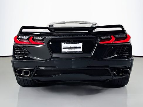 Used 2021 Chevrolet Corvette Stingray Coupe w/ Z51 Performance Package image 3