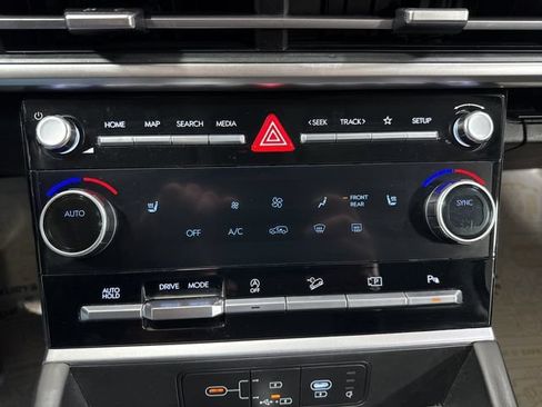 Used 2026 Hyundai Santa Fe SEL FWD image 18
