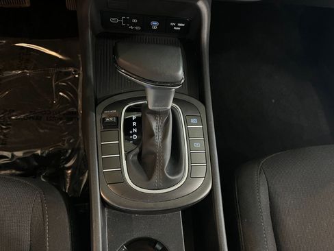 Used 2025 Hyundai Kona SEL image 41