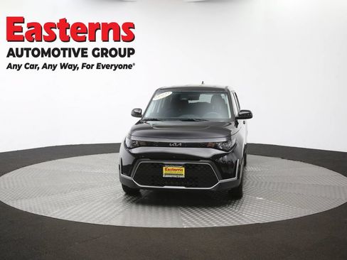 Used 2025 Kia Soul LX w/ LX Technology Package FWD image 51