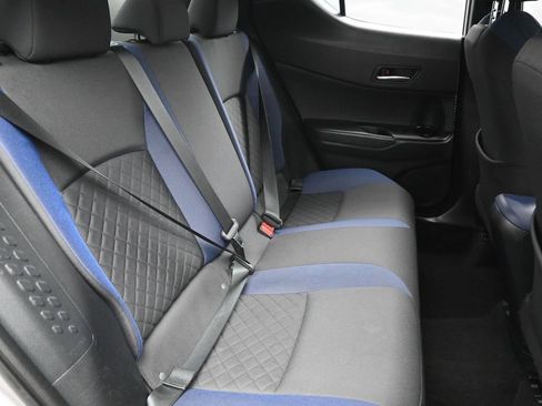 Used 2020 Toyota C-HR XLE FWD image 34
