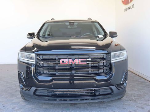 Used 2021 GMC Acadia SLE w/ Driver Convenience Package FWD image 2