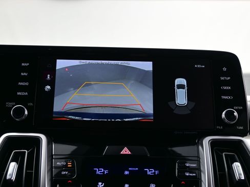 Used 2023 Kia Sorento S FWD image 20