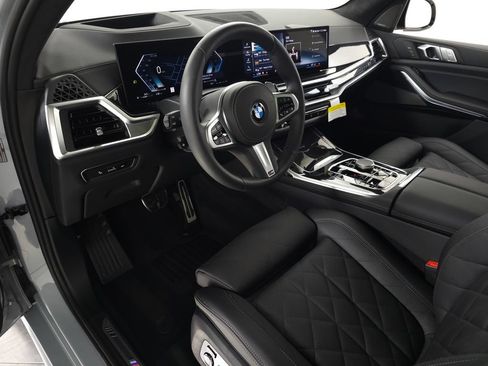Used 2026 BMW X7 xDrive40i w/ M Sport Package AWD/4WD image 18