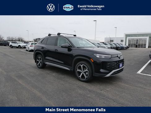 New 2026 Volkswagen Tiguan SE AWD/4WD image 1