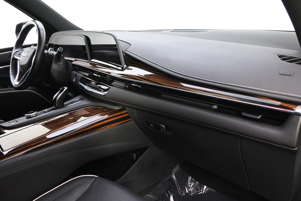 Certified 2024 Cadillac Escalade ESV Premium Luxury w/ Performance Package AWD/4WD image 15