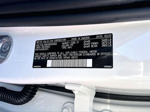 Used 2022 Volvo XC60 B5 Momentum w/ Climate Package image 31