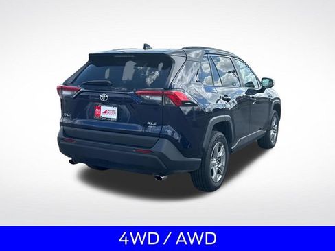 Used 2024 Toyota RAV4 XLE AWD/4WD image 5
