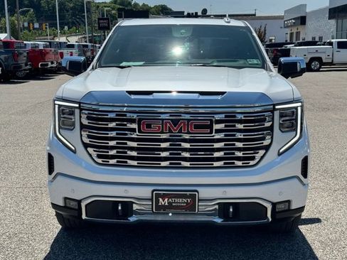 Used 2025 GMC Sierra 1500 Denali w/ Denali Reserve Package AWD/4WD image 9