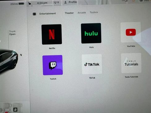 Used 2023 Tesla Model 3 Standard Range image 19