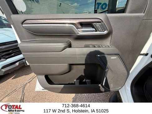 Used 2024 Chevrolet Silverado 2500 LTZ w/ LTZ Plus Package AWD/4WD image 15