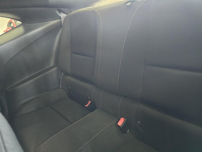 Used 2015 Chevrolet Camaro LT RWD image 10