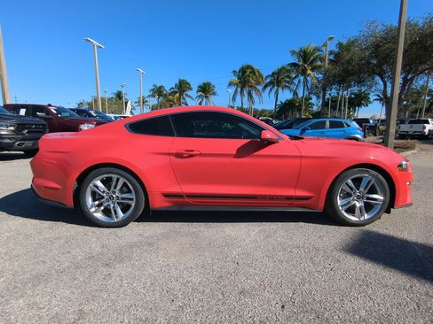 Used 2019 Ford Mustang Premium w/ Pony Package image 4