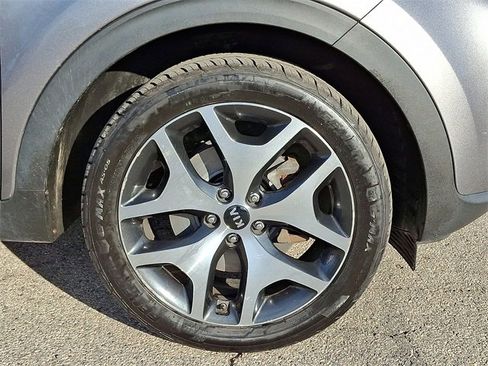 Certified 2018 Kia Sportage SX image 8
