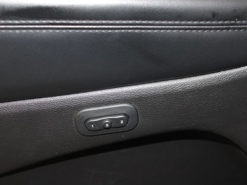 Used 2021 Jeep Grand Cherokee Limited w/ Trailer Tow Group IV image 41