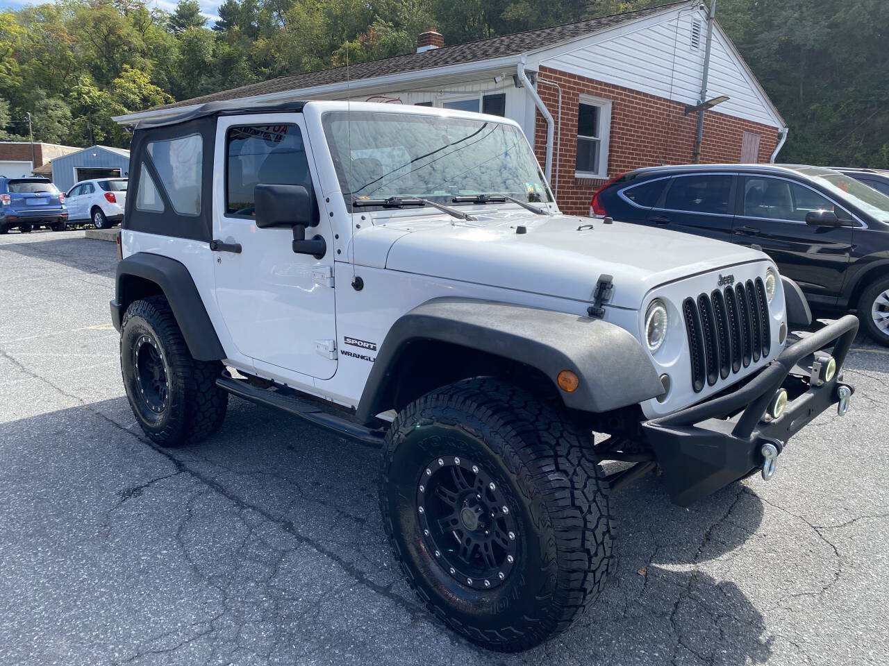 Used 2016 Jeep Wrangler Sport w/ Quick Order Package 24S AWD/4WD image 3