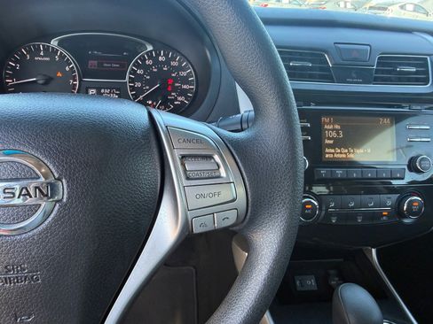 Used 2014 Nissan Altima 2.5 S w/ Sport Value Package image 30