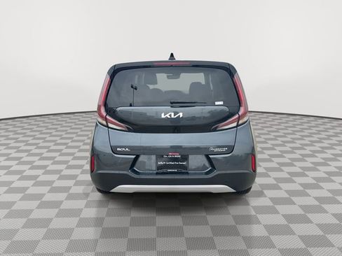 Used 2025 Kia Soul LX w/ LX Technology Package image 9