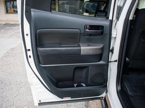 Used 2010 Toyota Tundra 4x4 Double Cab image 26