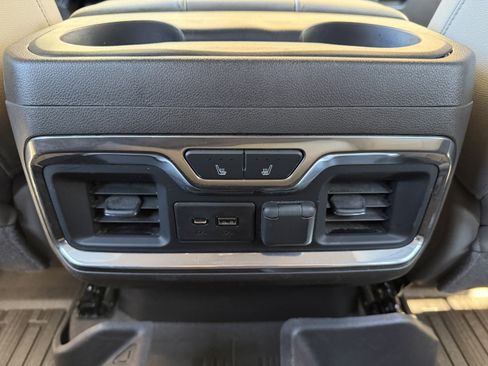 Used 2019 GMC Sierra 1500 SLT w/ SLT Premium Plus Package image 29