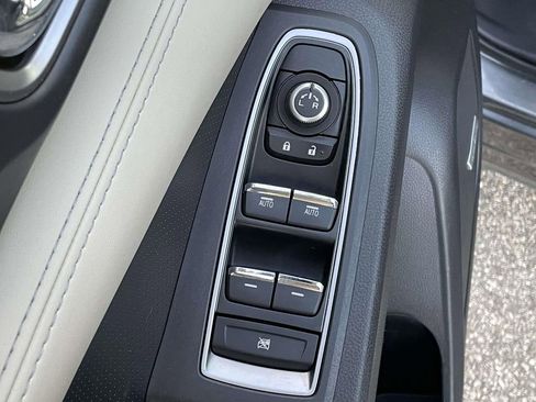 Used 2019 Subaru Ascent Limited w/ Popular Package #2 image 8