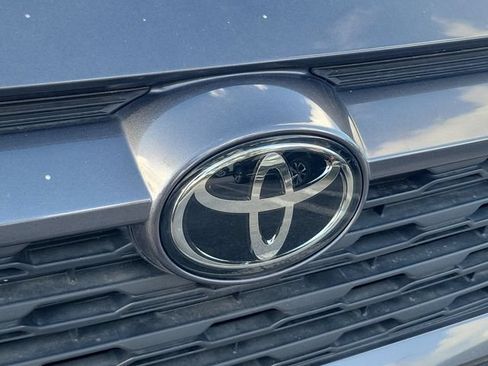 Used 2024 Toyota RAV4 XLE Premium FWD image 5