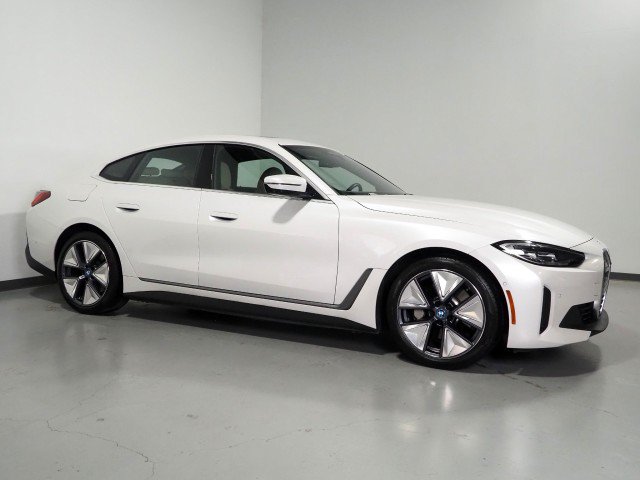 Used 2023 BMW i4 eDrive40 RWD image 1
