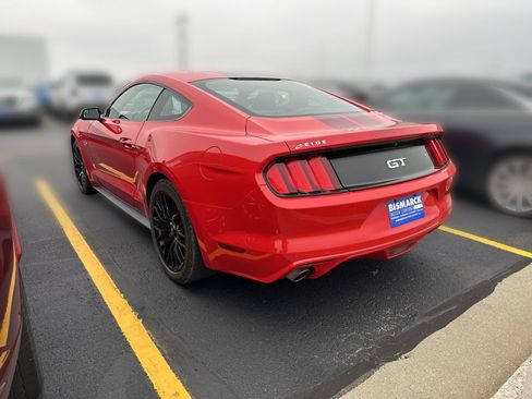 Used 2017 Ford Mustang GT w/ GT Performance Package RWD image 4