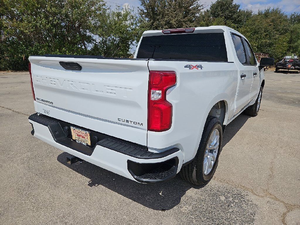Used 2021 Chevrolet Silverado 1500 Custom AWD/4WD image 7