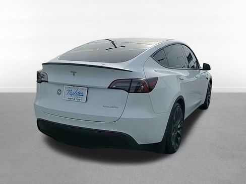 Used 2023 Tesla Model Y Performance image 6