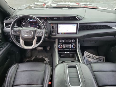 Used 2021 GMC Yukon Denali w/ Denali Premium Package image 30