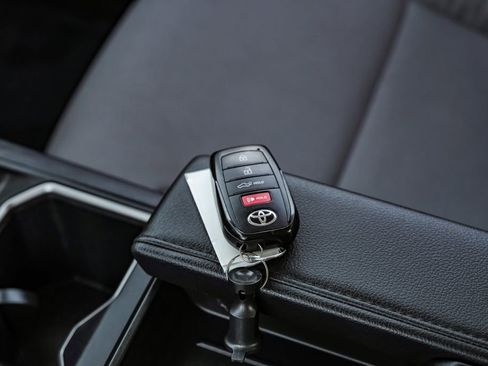 Used 2022 Toyota Tundra SR5 image 61