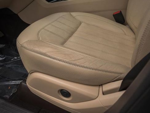 Used 2019 Mercedes-Benz GLS 450 4MATIC image 38
