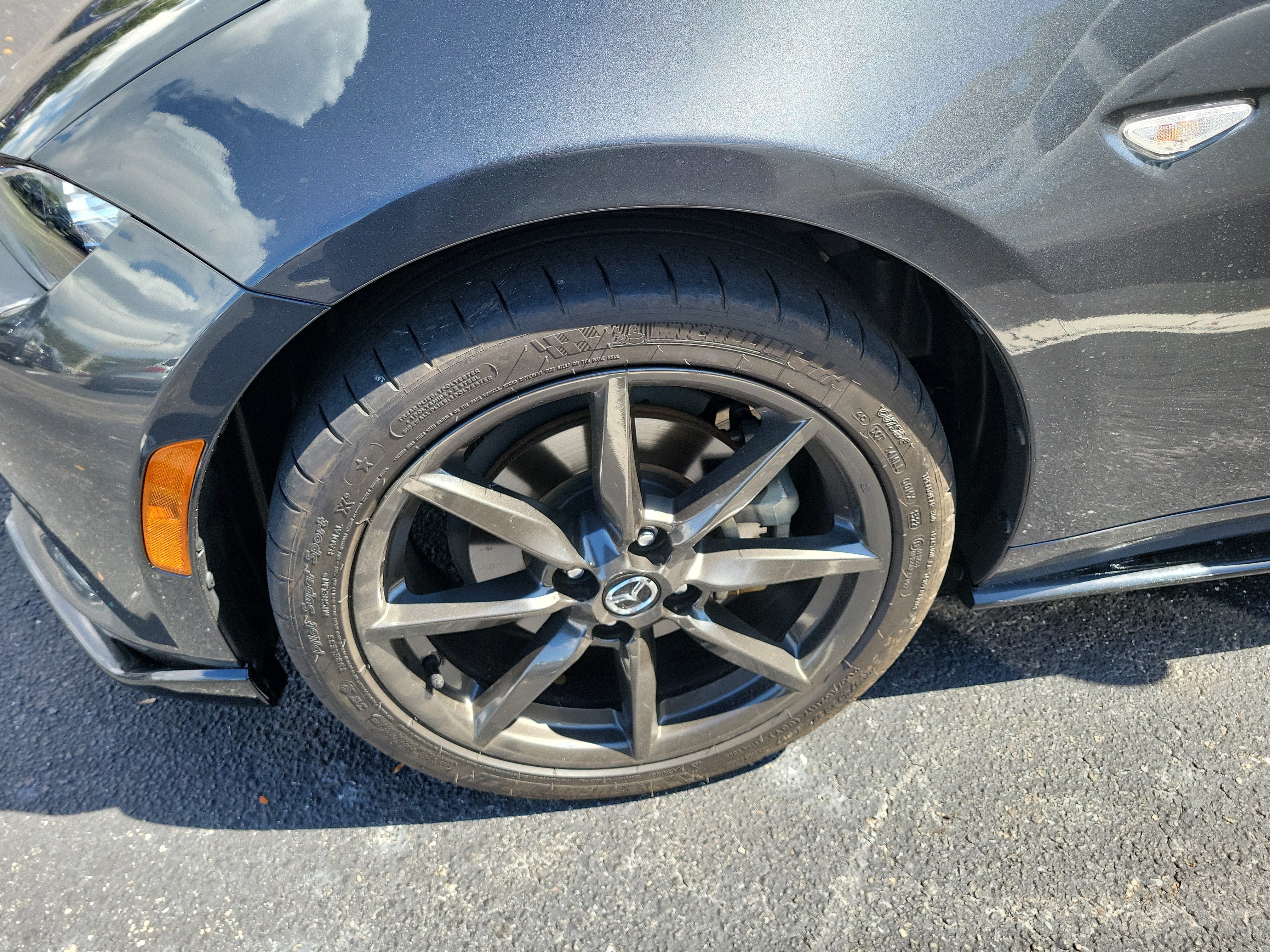Used 2017 MAZDA MX-5 Miata Club RWD image 5
