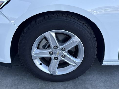 Used 2023 Chevrolet Malibu LS FWD image 29