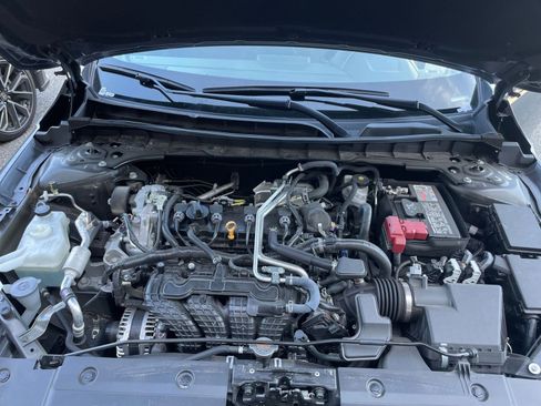 Used 2025 Nissan Altima 2.5 SV image 31