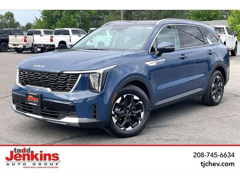 Used 2024 Kia Sorento S w/ Panoramic Sunroof Package FWD image 1