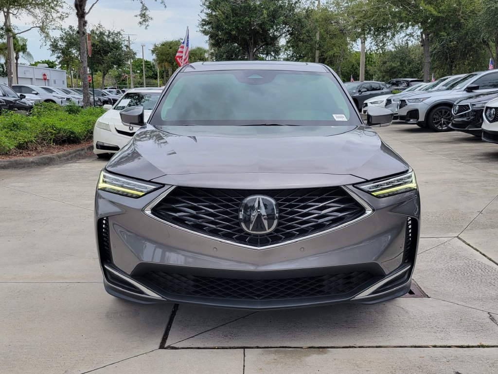 Used 2025 Acura MDX w/ Technology Package FWD image 2