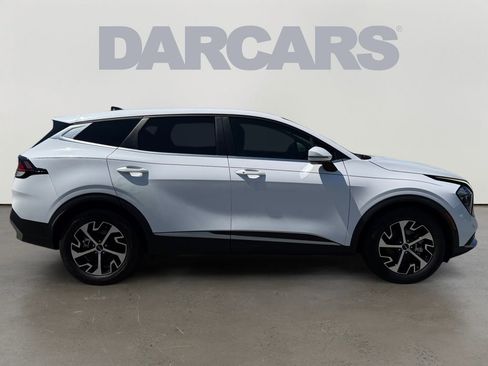 Used 2023 Kia Sportage EX image 8