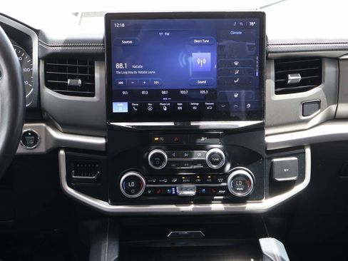 Used 2024 Ford Expedition Max XLT RWD image 16