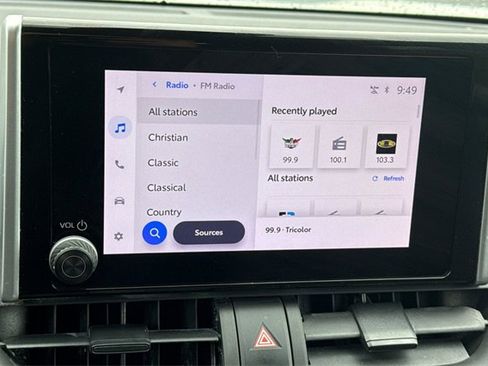 Used 2023 Toyota RAV4 LE image 24