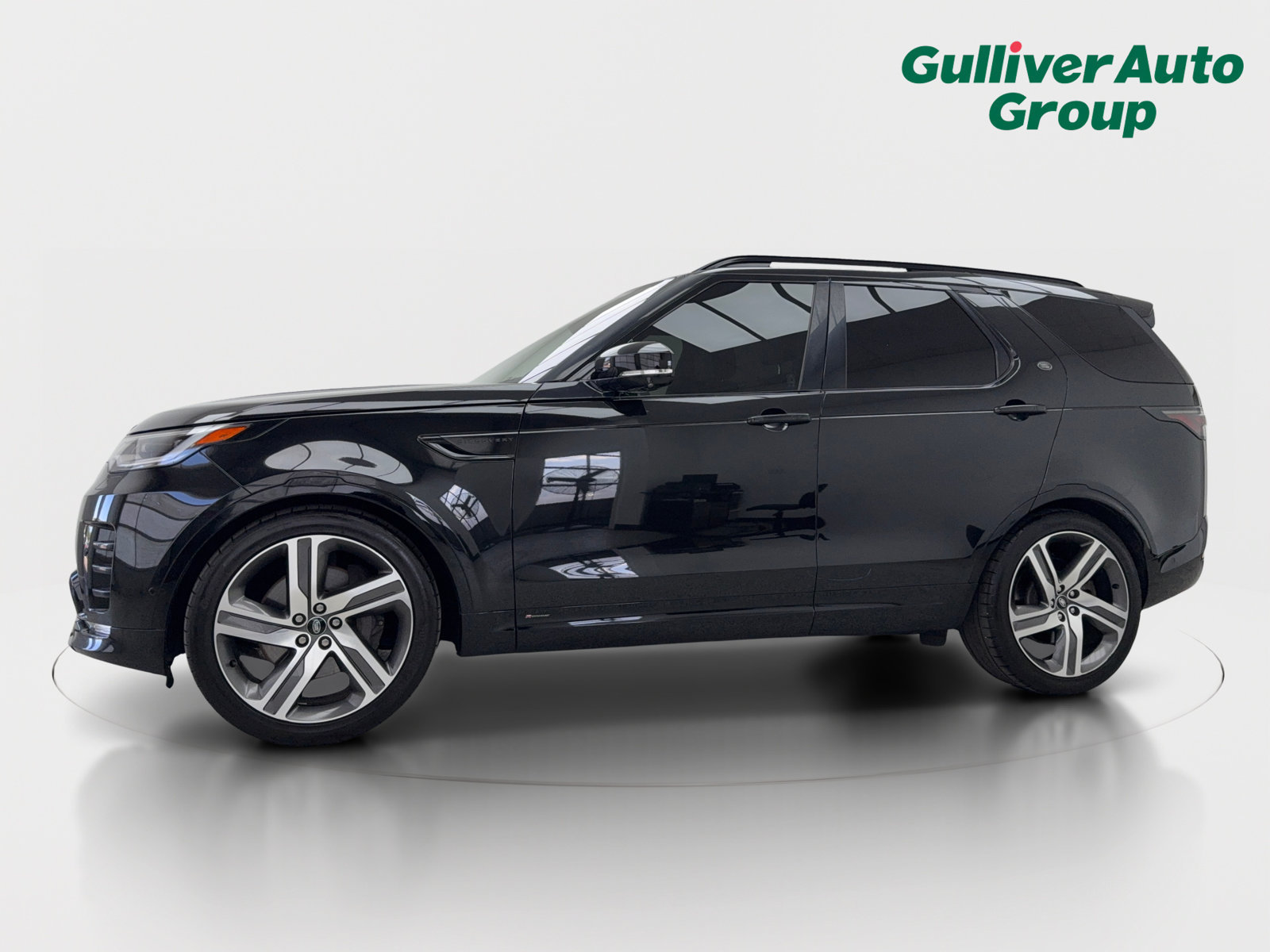 Used 2022 Land Rover Discovery HSE R-Dynamic AWD/4WD image 2