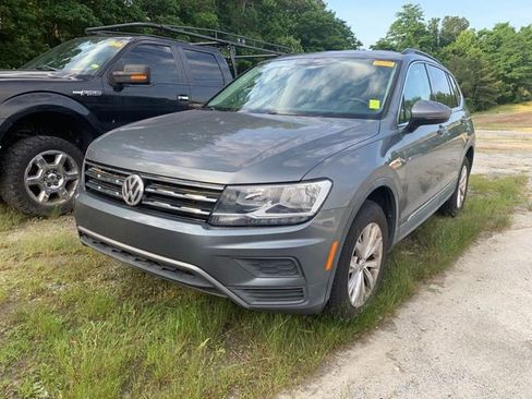 Used 2018 Volkswagen Tiguan SE FWD image 4