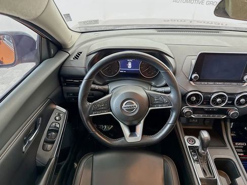 Used 2022 Nissan Sentra SR w/ SR Premium Package image 24