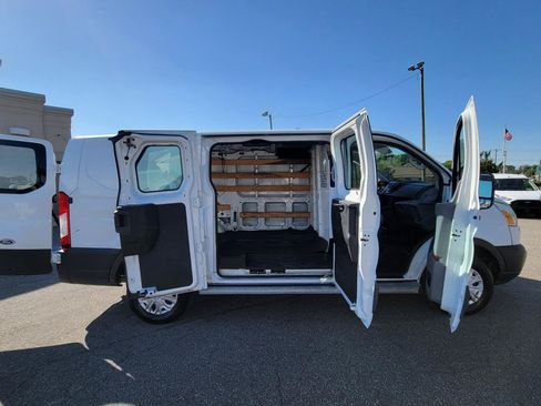 Used 2015 Ford Transit 250 130 Low Roof w/ Exterior Upgrade Package RWD image 19