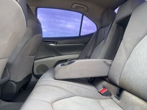 Used 2024 Toyota Camry LE FWD image 30