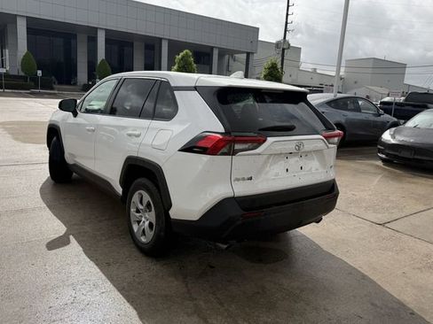 Used 2025 Toyota RAV4 LE image 7