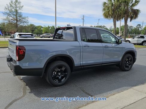 New 2026 Honda Ridgeline Black Edition image 5