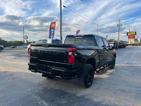 Used 2021 Chevrolet Silverado 1500 LT Trail Boss w/ Convenience Package II AWD/4WD image 3