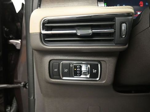 Certified 2023 Lincoln Corsair Reserve w/ Equipment Group 201A AWD/4WD image 20